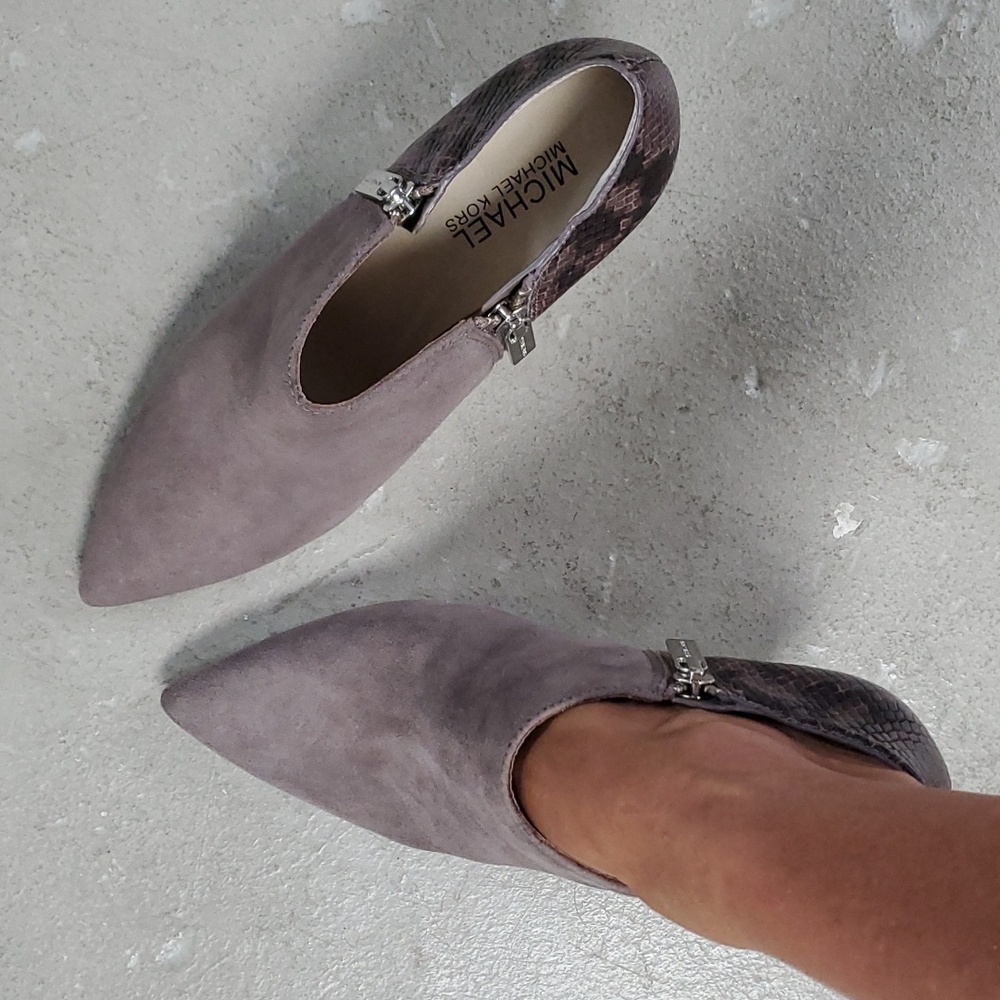 NWOT Michael Kors Bootie, 3.25" heel, size 6
